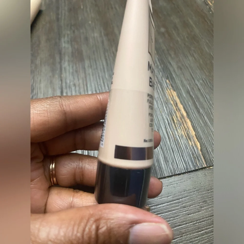 Revolution Matte Base Foundation F6.5 Soft Matte Powder Finish